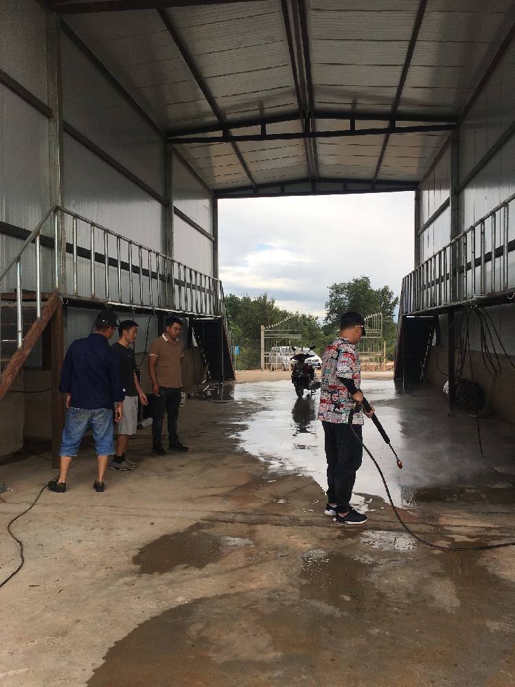 生豬運(yùn)輸車(chē)輛洗消中心